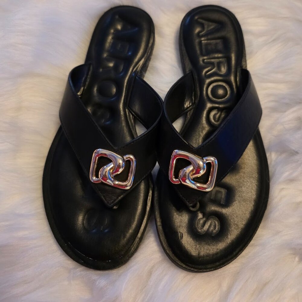 AEROSOLES Flip Flop Sandals Size 6